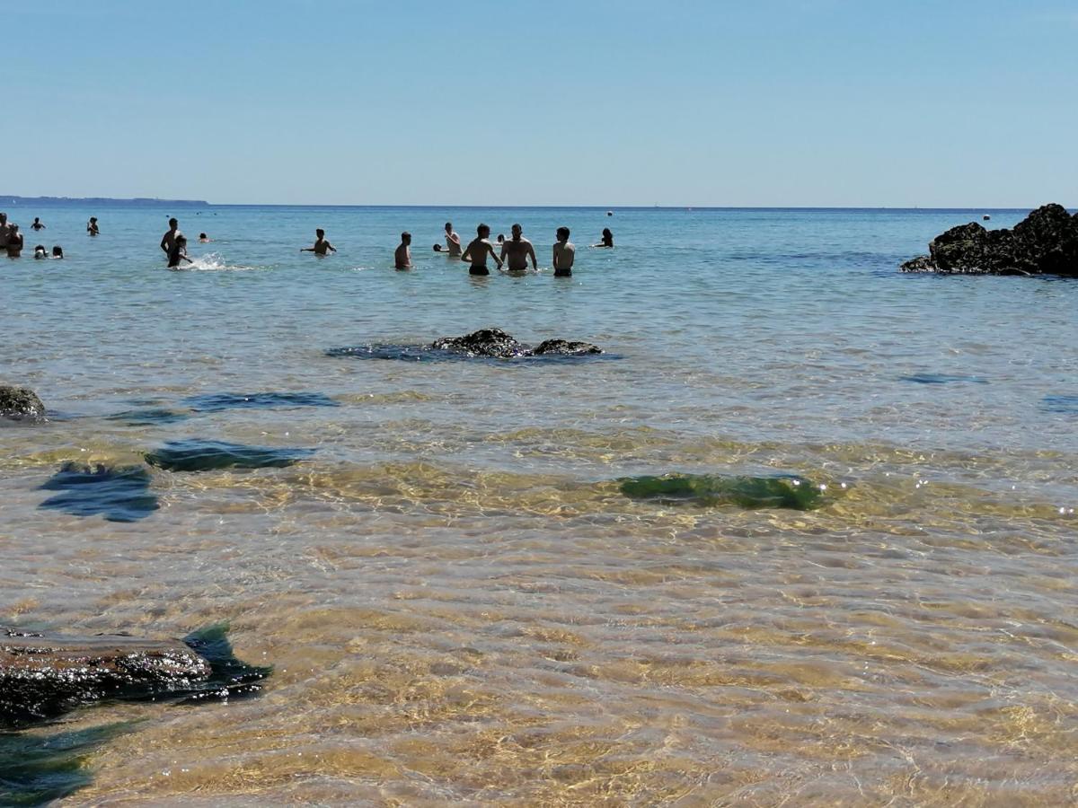 Gite 2 Pers Proche Plage Avec Jardin Клоар-Карноэ Экстерьер фото